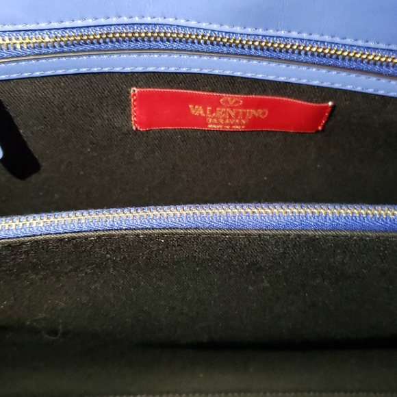 Authentic limited edition Valentino - Picture 6 of 6
